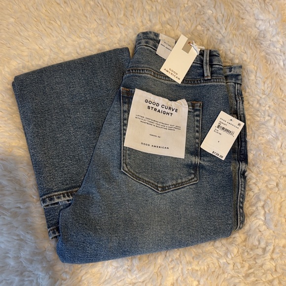 Good American Good Curve Straight Leg Jeans - Picture 7 of 9
